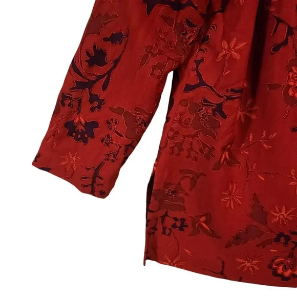 Chico's Design 100% Silk Jacket Women Red Embroidered Front Button Floral Size 2 - Picture 9 of 9